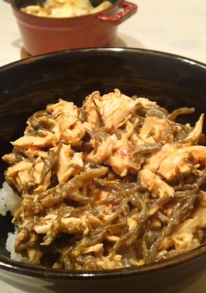 ささみともずくのピリ辛丼-レシピのメイン写真
