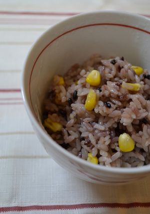 幸せ夏ご飯♡黒米ととうもろこしのご飯-レシピのメイン写真