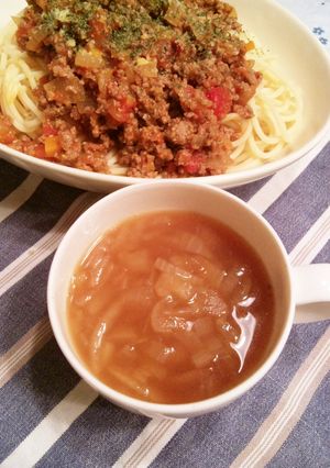 面倒くさがりパパお得意！オニオンスープ-レシピのメイン写真