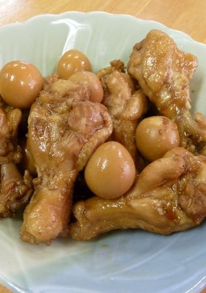 鶏手羽元の真黒酢煮-レシピのメイン写真