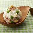 ベーコンとグリーンピースのチーズおにぎり