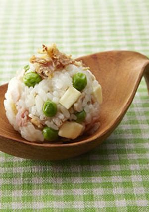 ベーコンとグリーンピースのチーズおにぎり-レシピのメイン写真