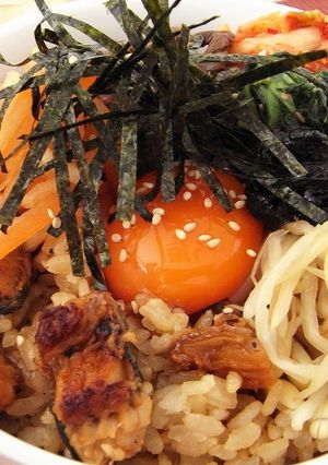 混ぜて混ぜて～♪のせるだけうなぎビビンバ-レシピのメイン写真