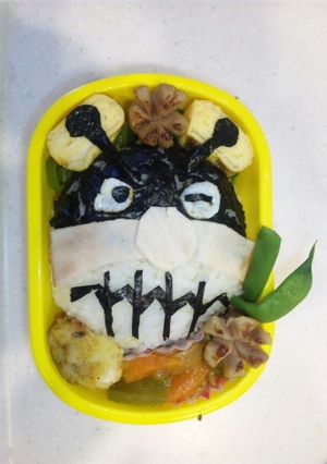 簡単♪バイキンマンおにぎり-レシピのメイン写真