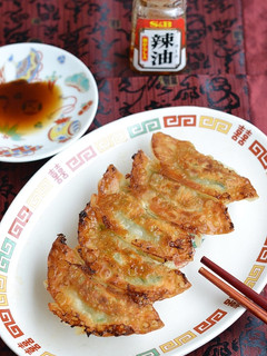 肉汁ジューシー♪皮パリ餃子-レシピのメイン写真