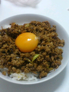 あまりもので作ったそぼろ丼-レシピのメイン写真