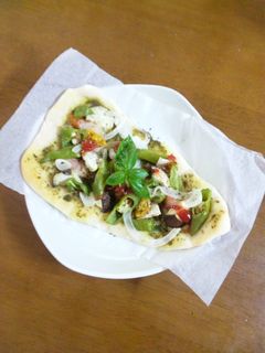 バジルソースの夏野菜ピザ-レシピのメイン写真