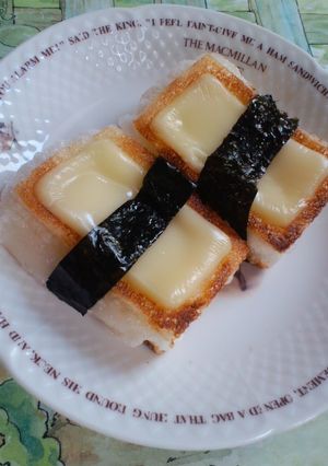 カリカリもっちり♬お餅＆チーズで朝ごはん-レシピのメイン写真
