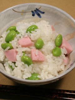 混ぜるだけ!ソーセージと枝豆の混ぜご飯-レシピのメイン写真