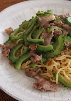 シンプル☆ゴーヤのナンプラー焼きそば-レシピのメイン写真
