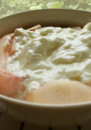 ランチにレンチン桃ヨーグルトでダイエット-レシピのメイン写真