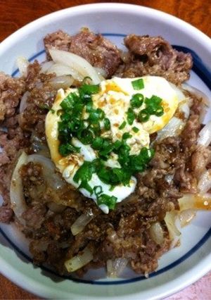 10分で作る・パパッと焼き肉丼/温玉のせ-レシピのメイン写真