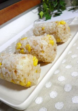 ＊コーンとおかか醤油のおにぎり＊-レシピのメイン写真