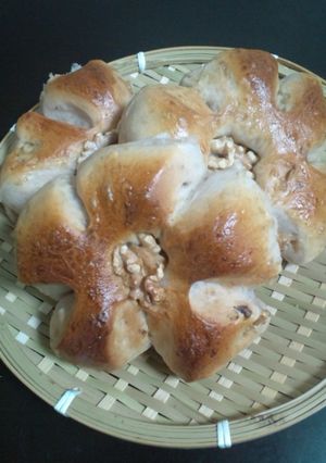ふわっと・もっちり・香ばしいくるみパン-レシピのメイン写真