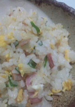 うまかっちゃん(即席ラーメン)で炒飯♪-レシピのメイン写真
