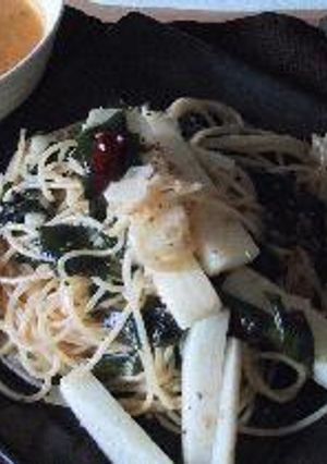 本日のパスタランチ☆長いもとわかめのペペロンチーノ-レシピのメイン写真