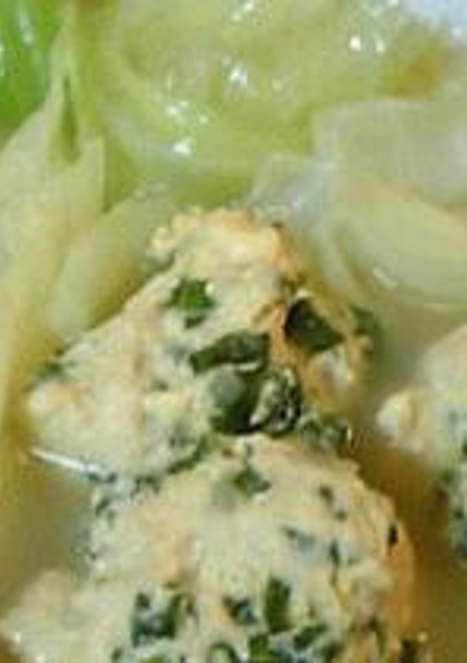 キャベツと鶏だんごスープ。博多水炊風-レシピのメイン写真