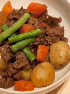 牛肉でつくる基本の肉じゃが-レシピのメイン写真