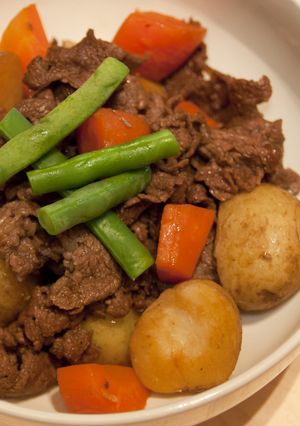 牛肉でつくる基本の肉じゃが-レシピのメイン写真