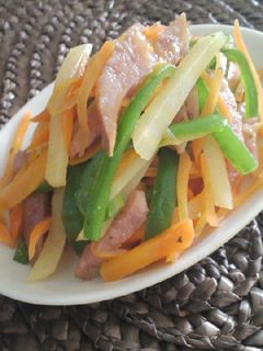 シンプル♪細切り野菜のコンソメ炒め-レシピのメイン写真