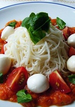 トマトとモッツァレラチーズのそうめん-レシピのメイン写真