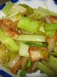 鳥皮とセロリの炒め物-レシピのメイン写真