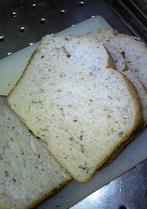 HBで薄力粉多目でもふんわり小豆パン-レシピのメイン写真