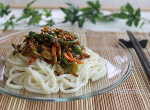 美味！挽肉とピーマンのジャージャーうどん-レシピのメイン写真