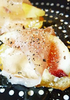イチジクのはちみつ黒胡椒カナッペ-レシピのメイン写真