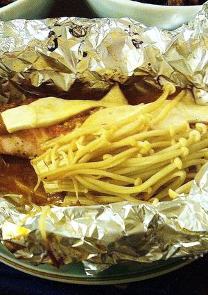 シャケとキノコのホイル焼き-レシピのメイン写真
