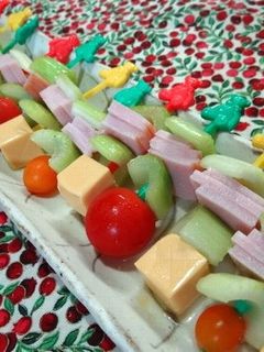 ハム&セロリのピンチョス・トマトチーズで-レシピのメイン写真
