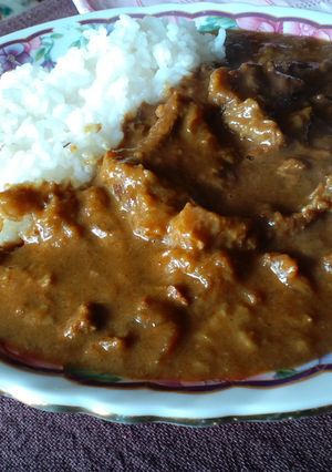 大量の飴色タマネギで作る絶品牛スジカレー-レシピのメイン写真
