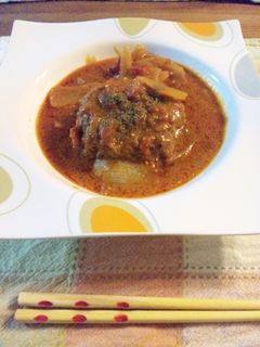 簡単!トマト缶で煮込みハンバーグ☆-レシピのメイン写真