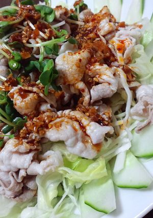 食べるラー油でピリ辛冷しゃぶサラダ-レシピのメイン写真