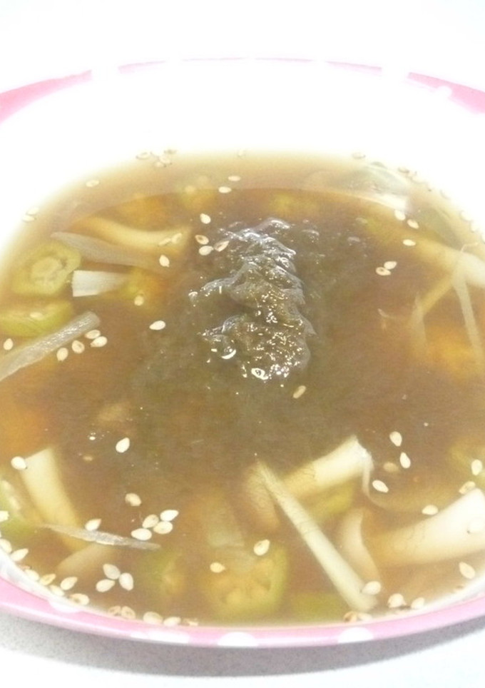 みょうがとオクラととろろ昆布のお吸い物☆-レシピのメイン写真