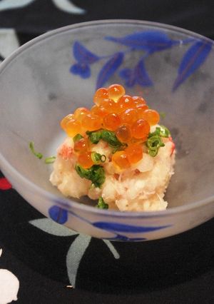 山芋とカニのサラダ　イクラのせ-レシピのメイン写真
