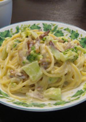 ブロッコリーのクリームソースパスタ-レシピのメイン写真