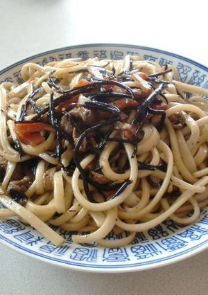 ひじき煮の焼きうどん-レシピのメイン写真