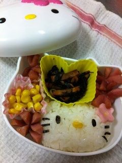 キャラ弁 キティーちゃん-レシピのメイン写真