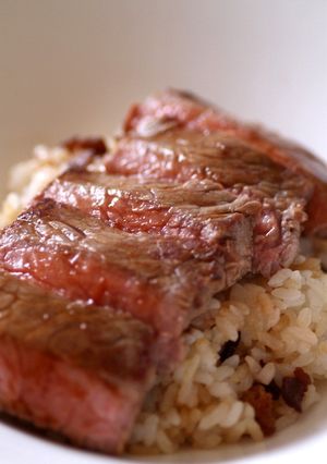 ステーキ丼-レシピのメイン写真