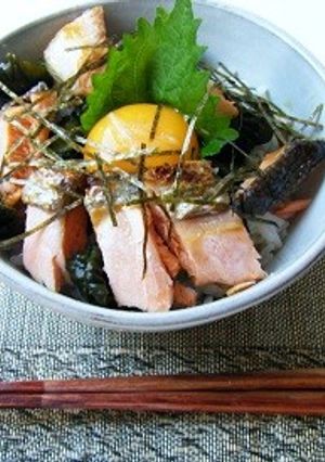 焼き鮭と漬物のとろとろ卵ごはん-レシピのメイン写真