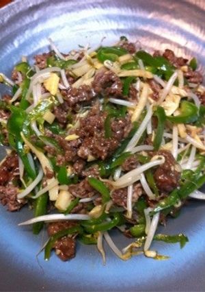 簡単・青椒肉絲/オイスターソースで本格味-レシピのメイン写真