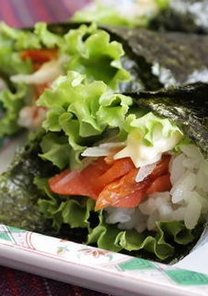 スモークサーモンとキムチの手巻き寿司-レシピのメイン写真