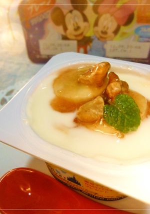 蜂蜜梅バナナと胡桃　with　ヨーグルト-レシピのメイン写真