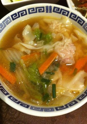 野菜たっぷりワンタンスープ-レシピのメイン写真