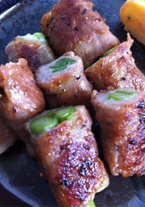 お弁当にもおつまみにも!!アスパラ巻-レシピのメイン写真