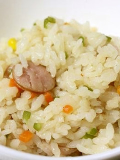炊飯器で簡単に♪ウィンナー☆ピラフ-レシピのメイン写真