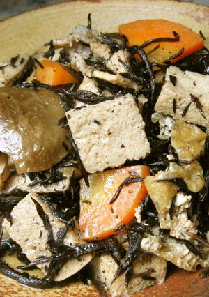 ひじきと凍み豆腐（高野豆腐）の炒め煮-レシピのメイン写真