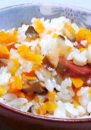 金華ハム！ジューシー沖縄炊き込みご飯-レシピのメイン写真