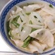 冷凍水餃子を、ラーメンスープで具だくさん